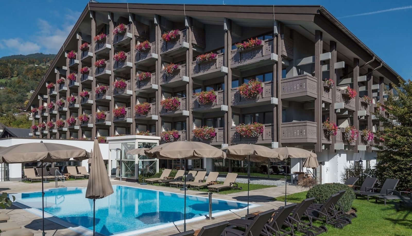 Pool - Löwen Hotel Montafon