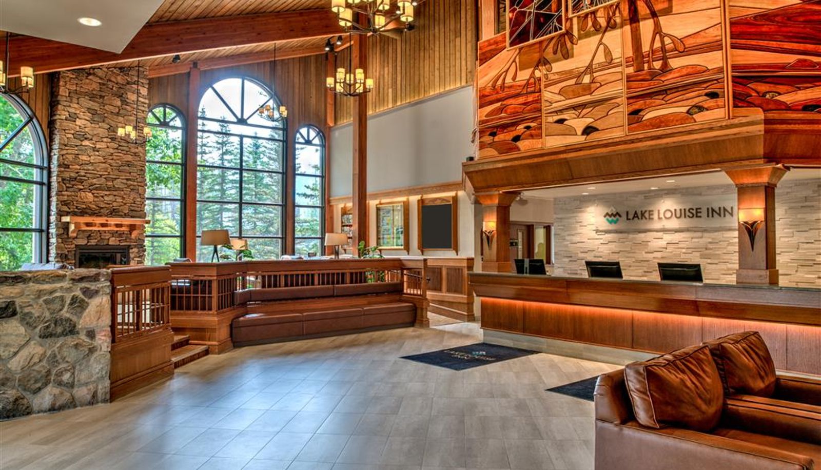 Lobby - Lake Louise Inn