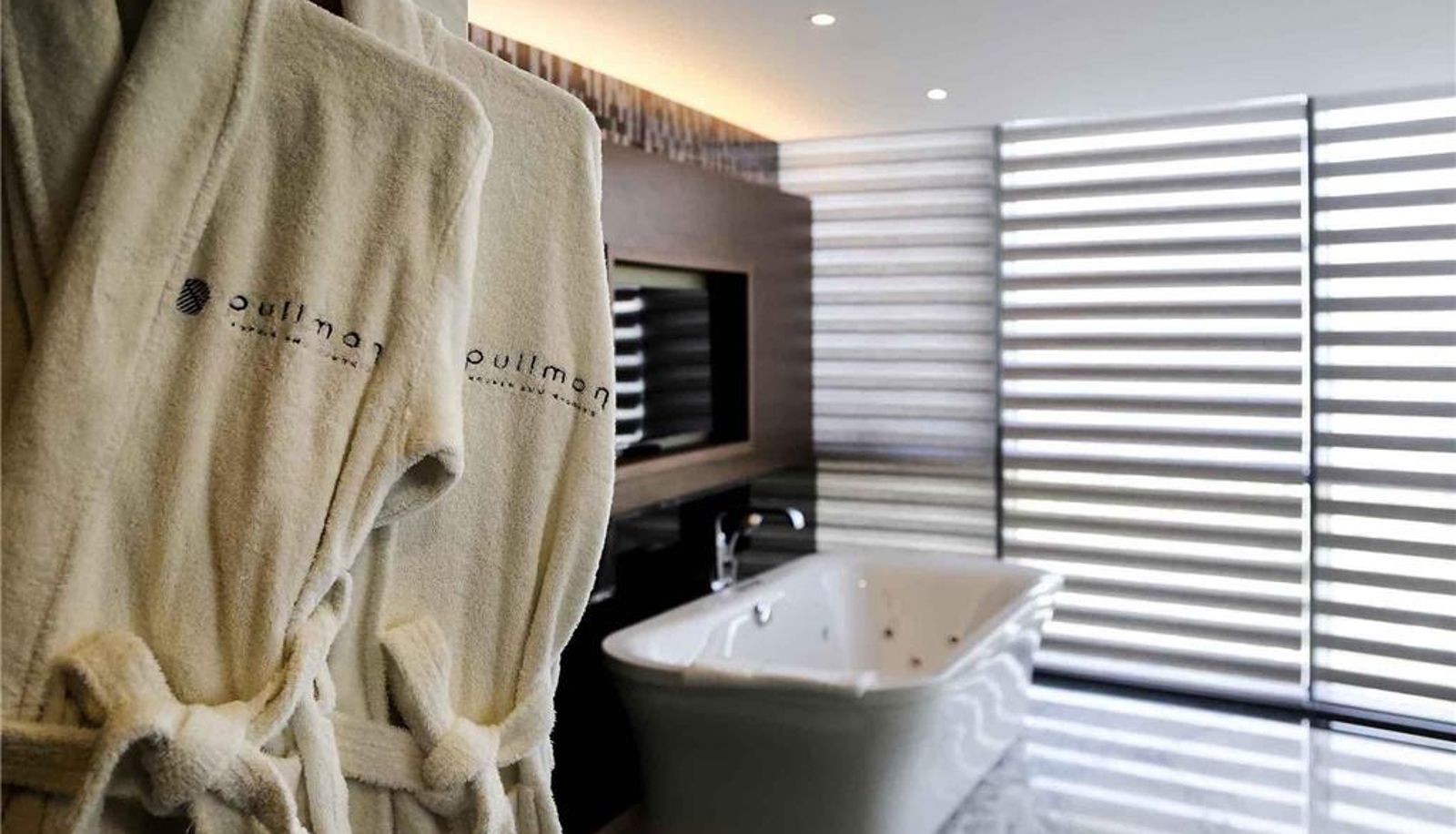 Camera - Pullman Istanbul Hotel & Convention Center