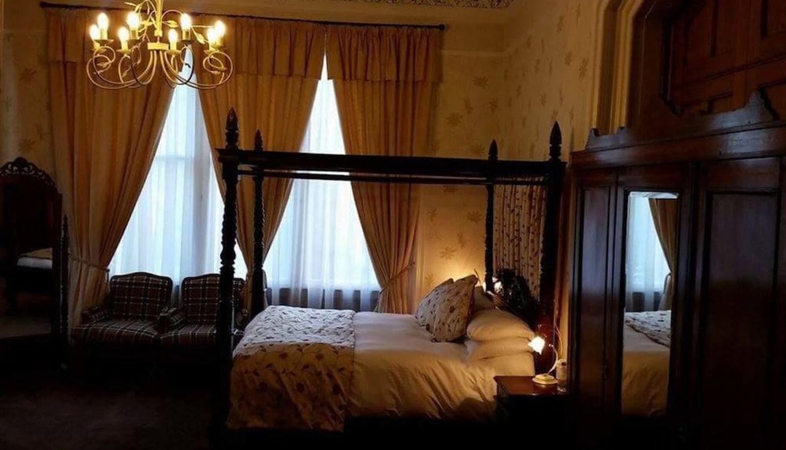 Superior room (double) - The Royal Hotel Tain
