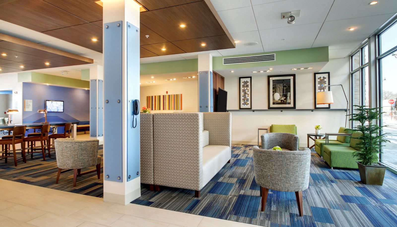 Informacje - Holiday Inn Express & Suites GALESBURG by IHG