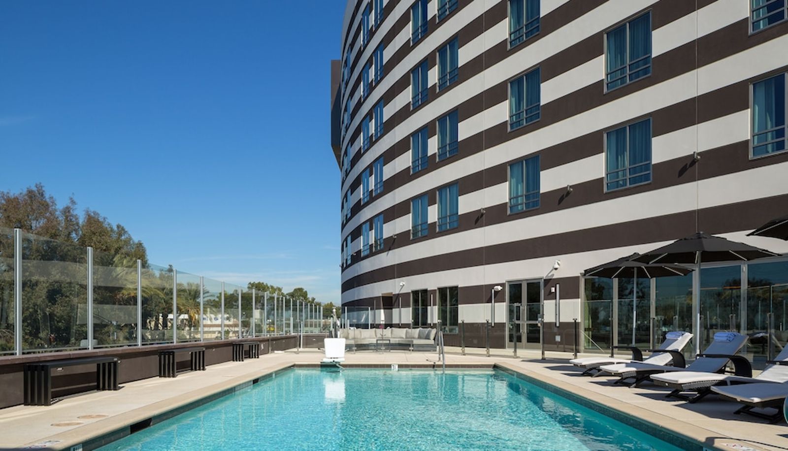 Basen - Parkwest Bicycle Casino Hotel