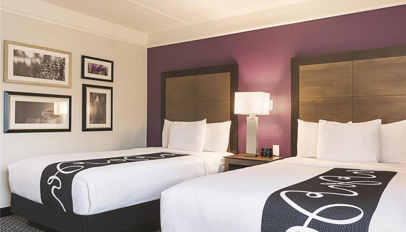 Zimmer - La Quinta Inn & Suites by Wyndham Atlanta Perimeter Medical
