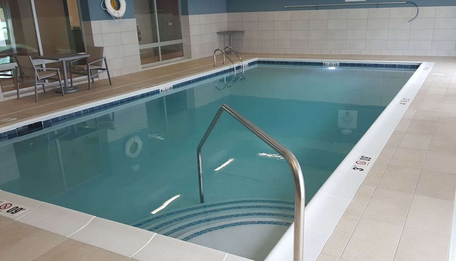 Pool - Holiday Inn Express & Suites TOLEDO WEST by IHG