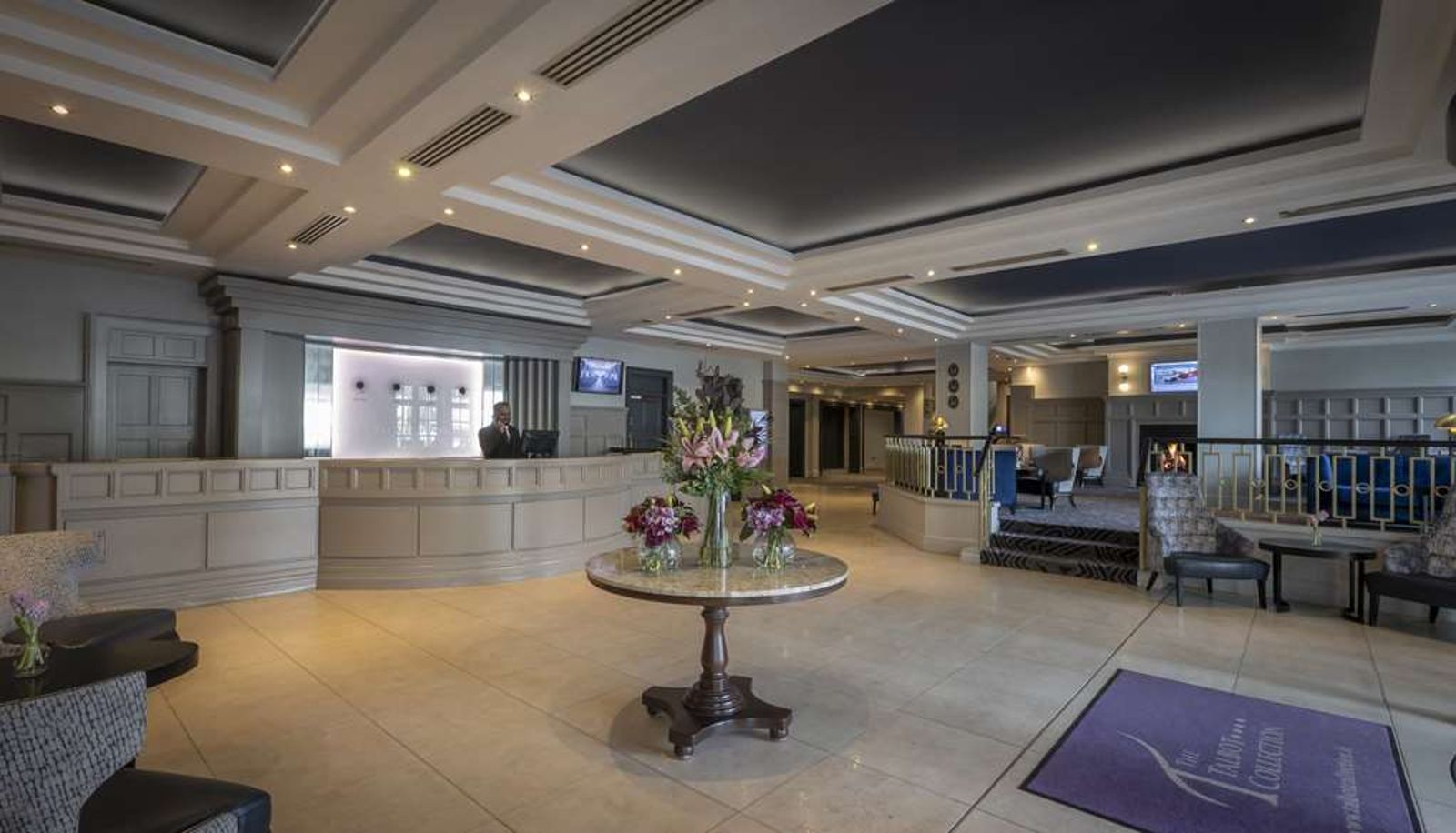 Hall - TALBOT HOTEL STILLORGAN
