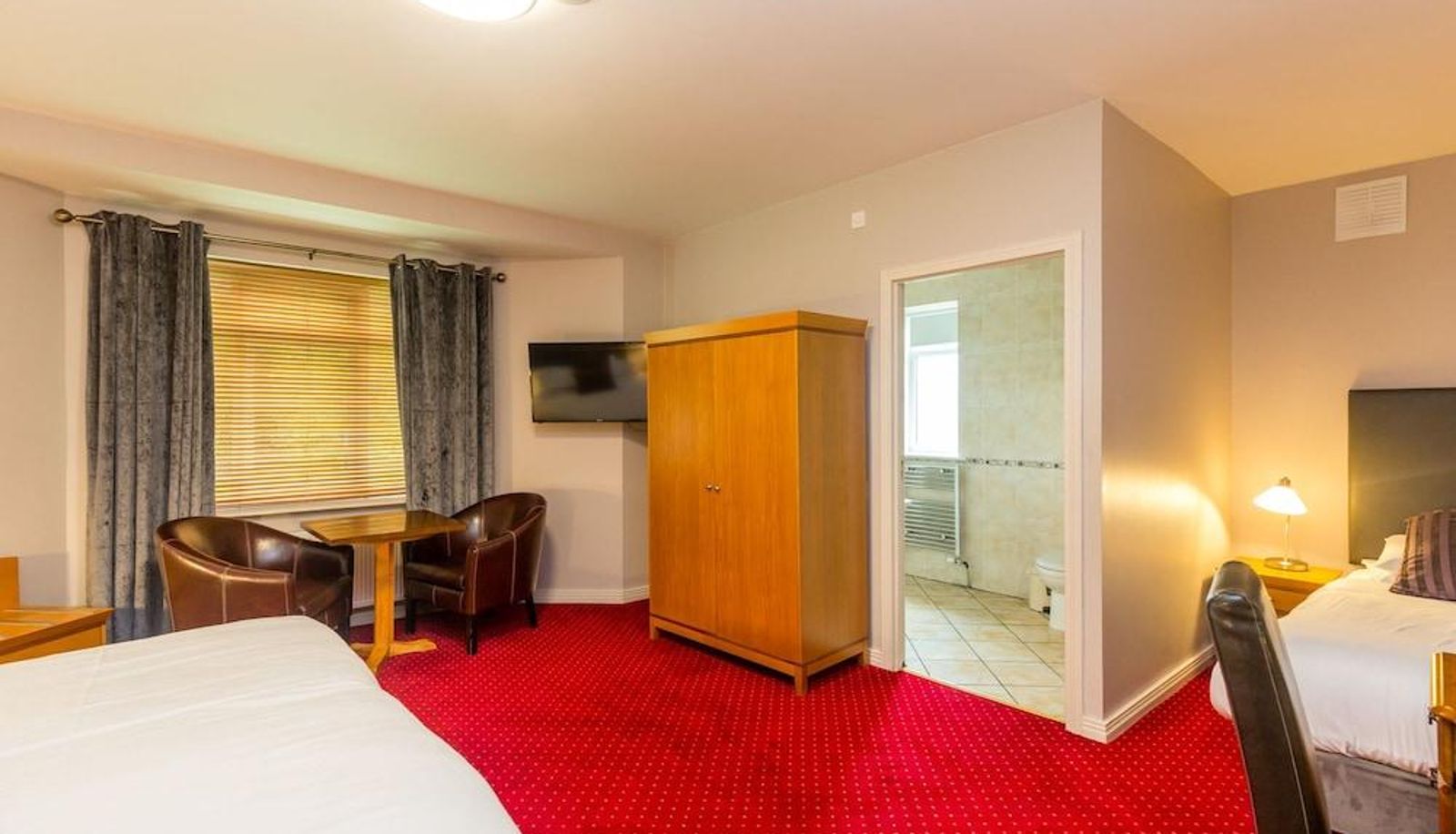 Camera standard - Airport View Hotel & Secret Spa