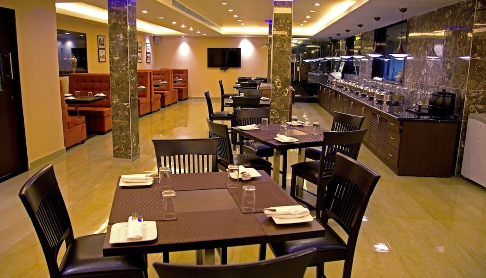 Restaurant - Leisure Stays