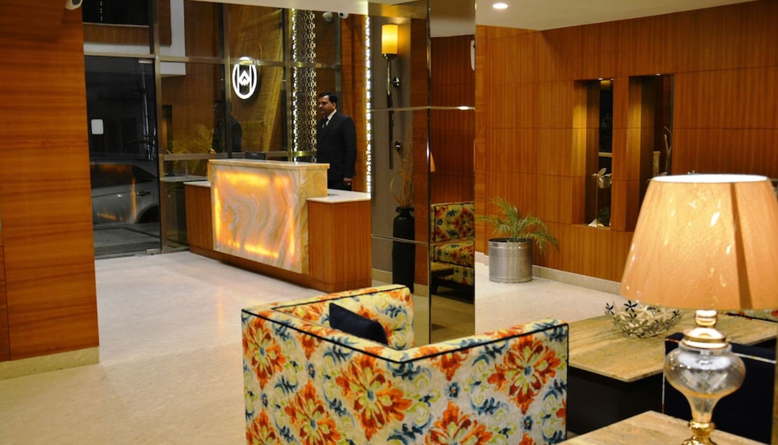 Recepción - Ambassador Hotel