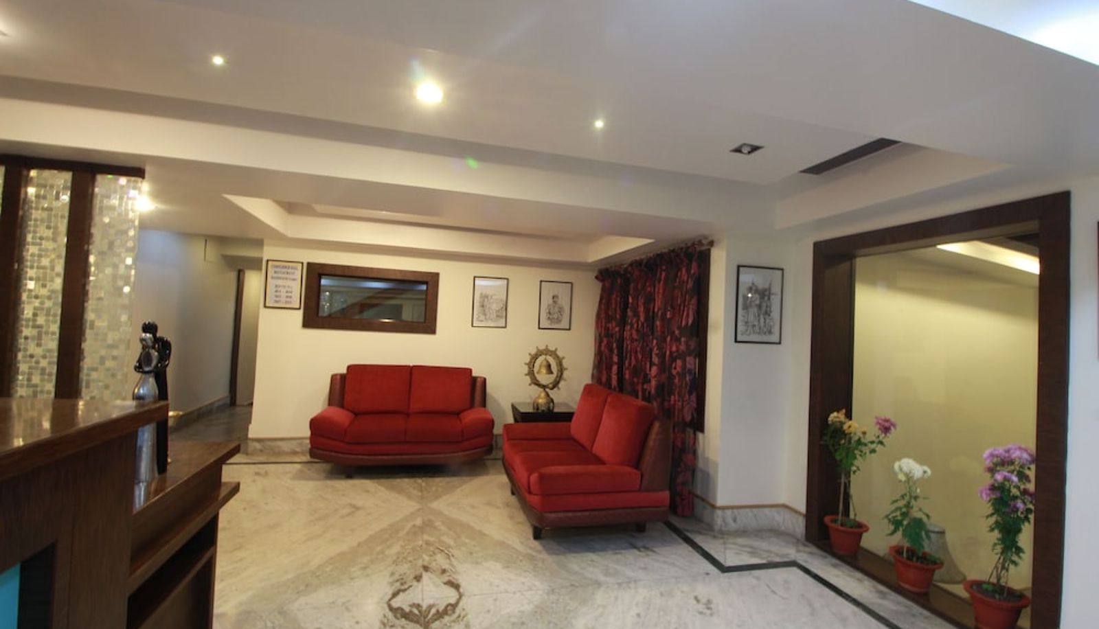 Hall - Hotel Mount Siniolchu