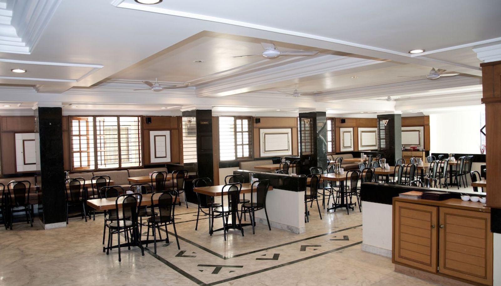Restaurant - Suvarna Residency