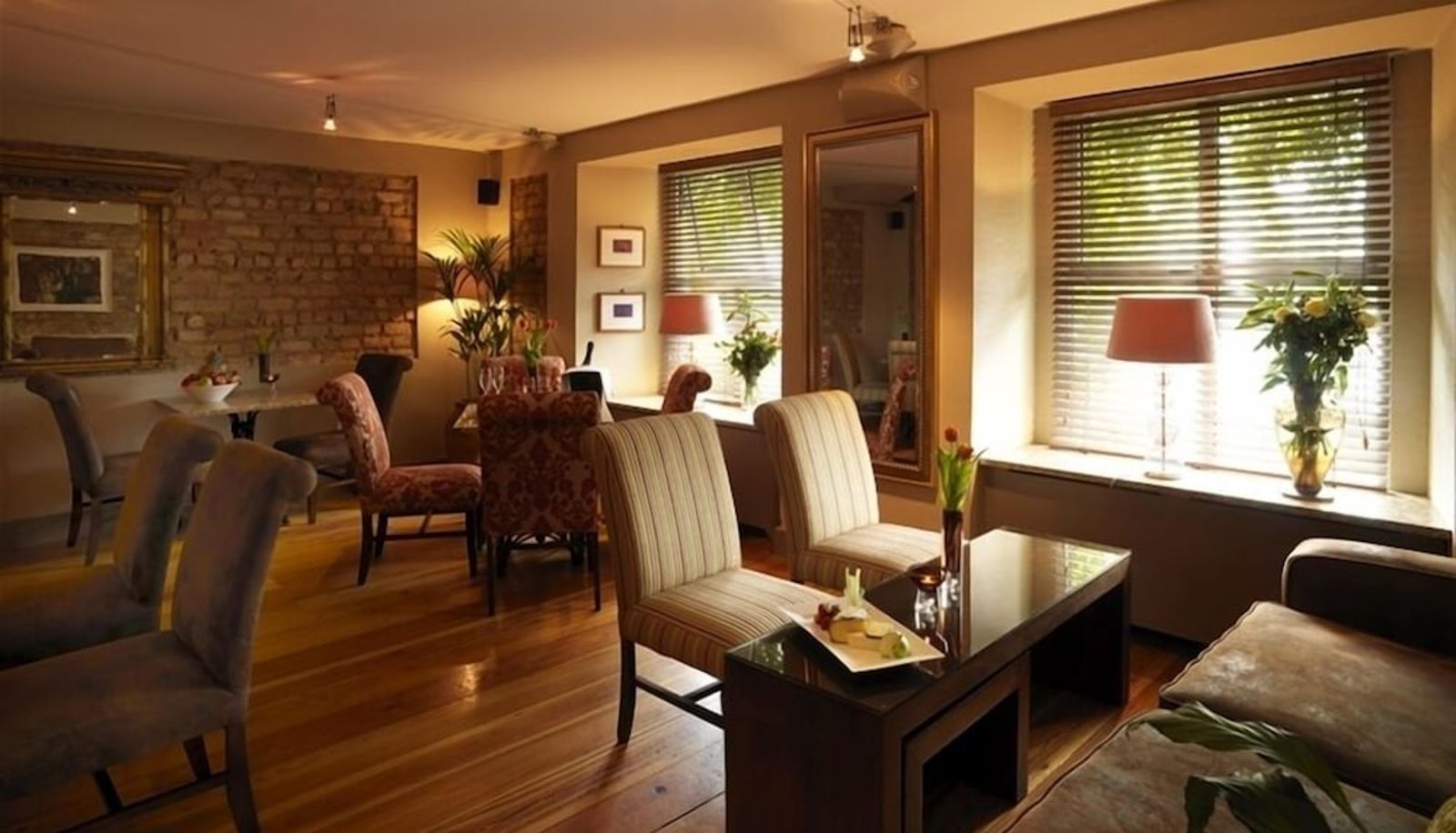 Hall - Becketts Hotel
