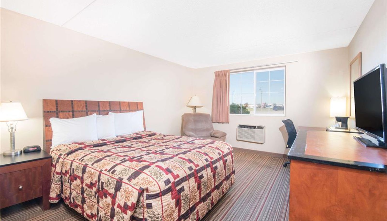 Habitación - Knights Inn Grand Forks