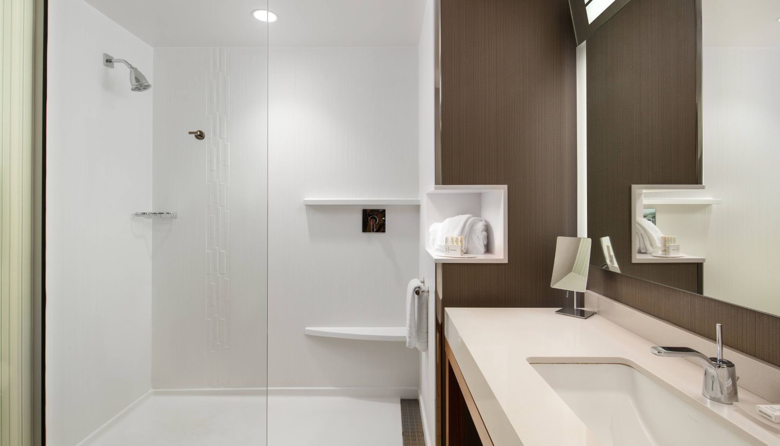 Kamer - Courtyard by Marriott Erie Bayfront