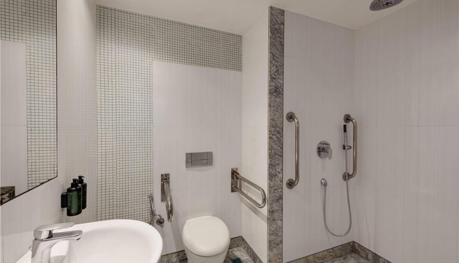 Zimmer - Ramada by Wyndham Ghaziabad Vasundhara