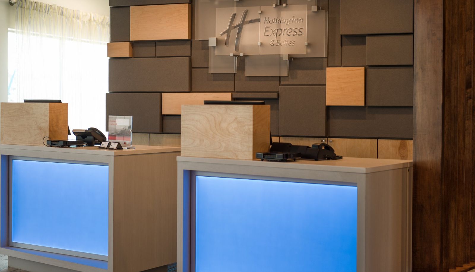 Información - Holiday Inn Express & Suites ROCK FALLS by IHG