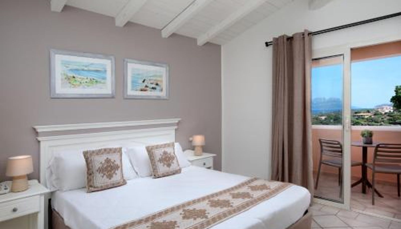 Room - VOI Colonna Village