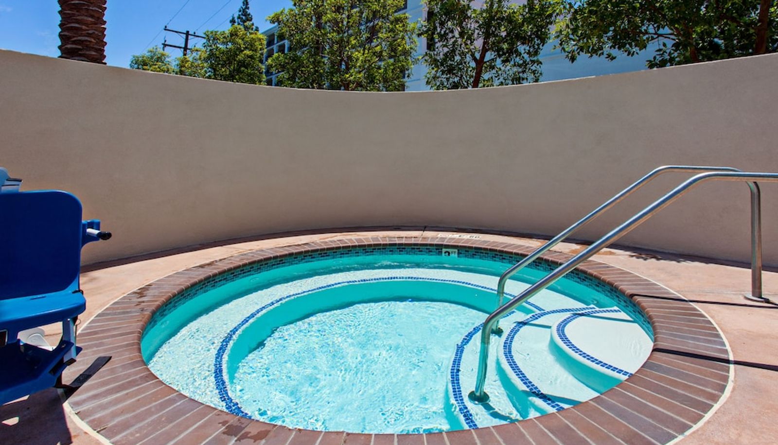 Pool - Holiday Inn Express & Suites ANAHEIM RESORT AREA by IHG