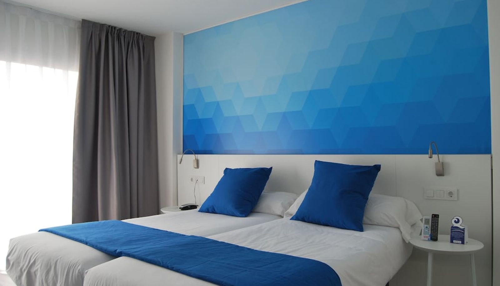 Info - Estudiotel Alicante