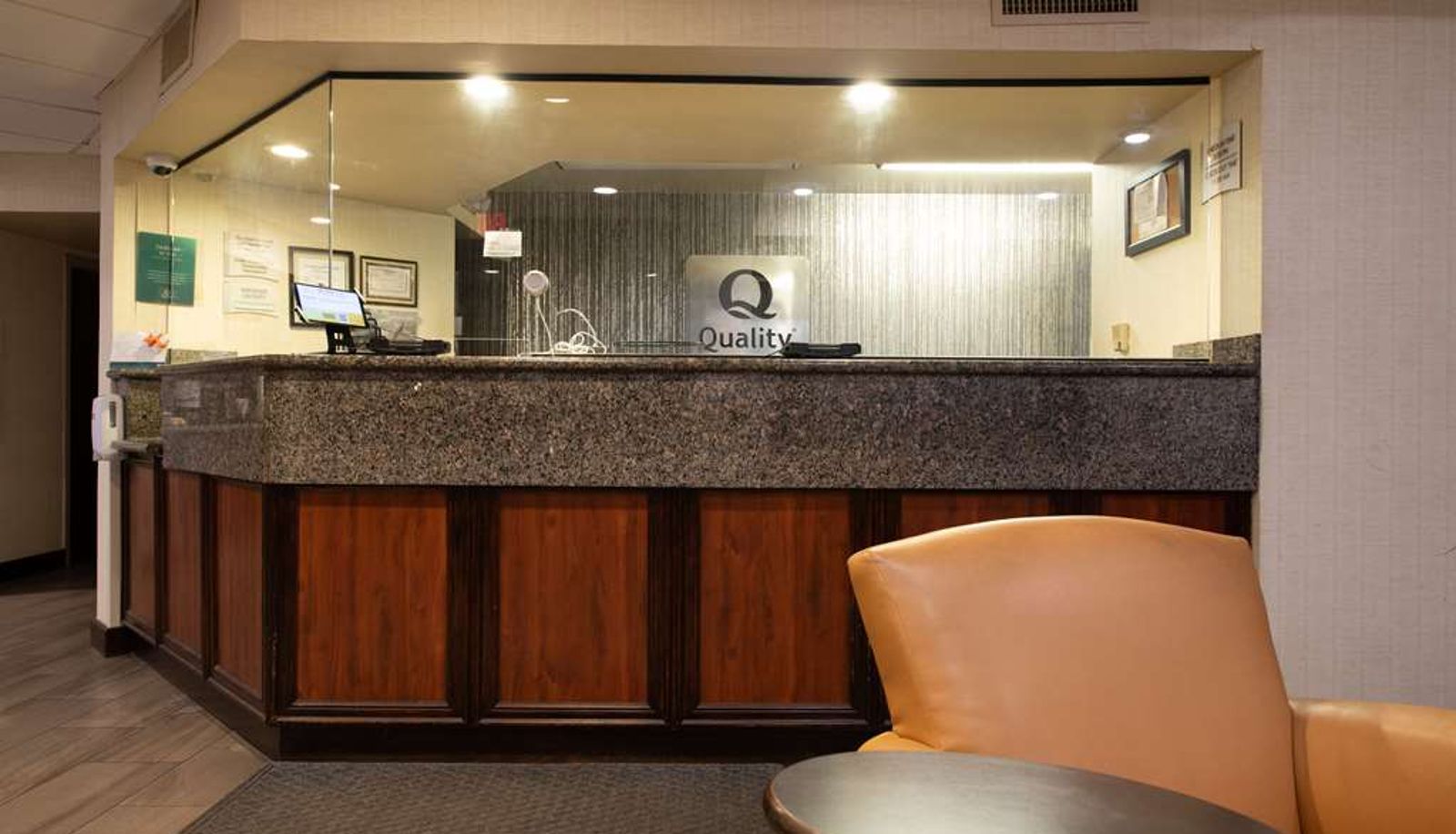 Hall - Quality Inn Monroe