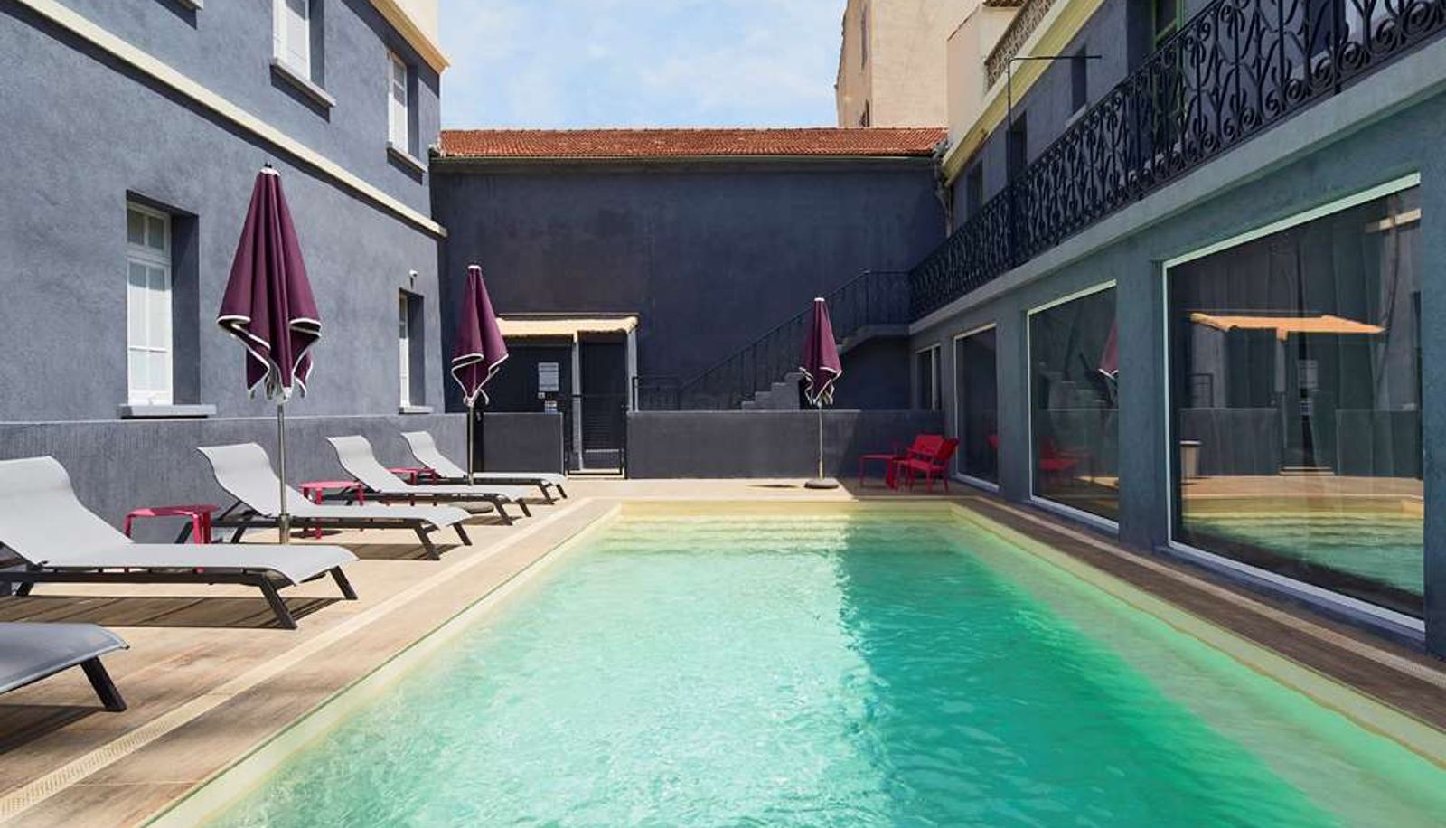 Pool - KYRIAD MARSEILLE BLANCARDE - Timone