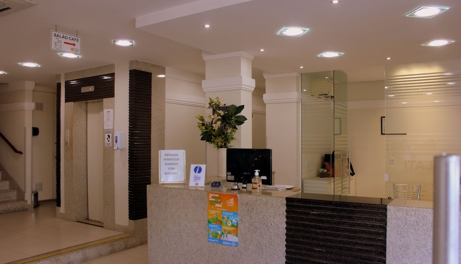 Rezeption - Hotel Itajaí Tur