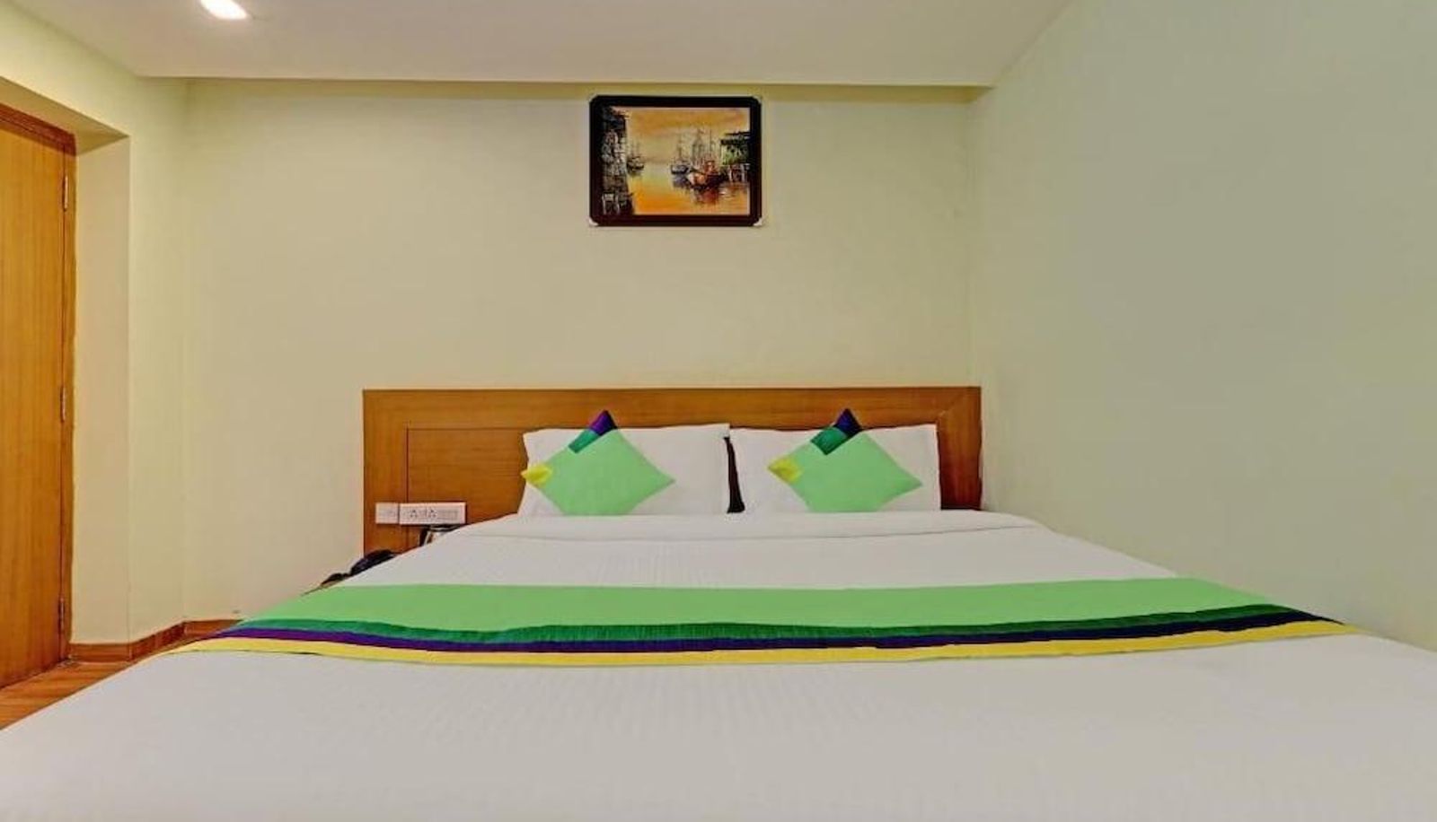 Camera standard - Treebo Trend Abirami Residency Kodaikanal