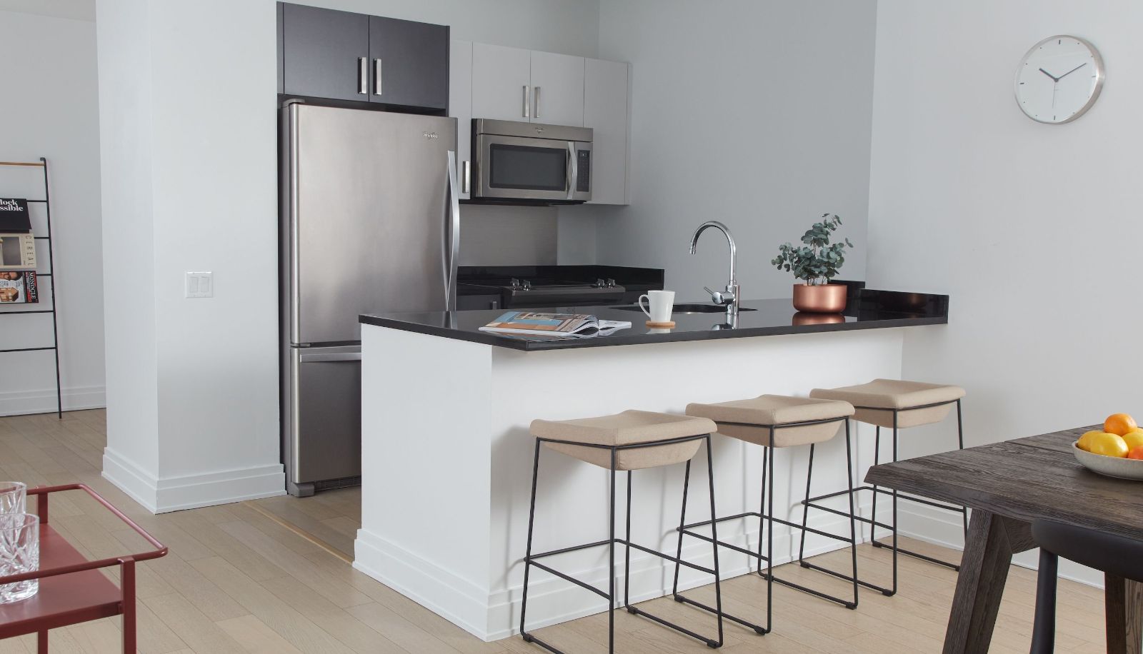 Zimmer - Mint House at 70 Pine by Kasa