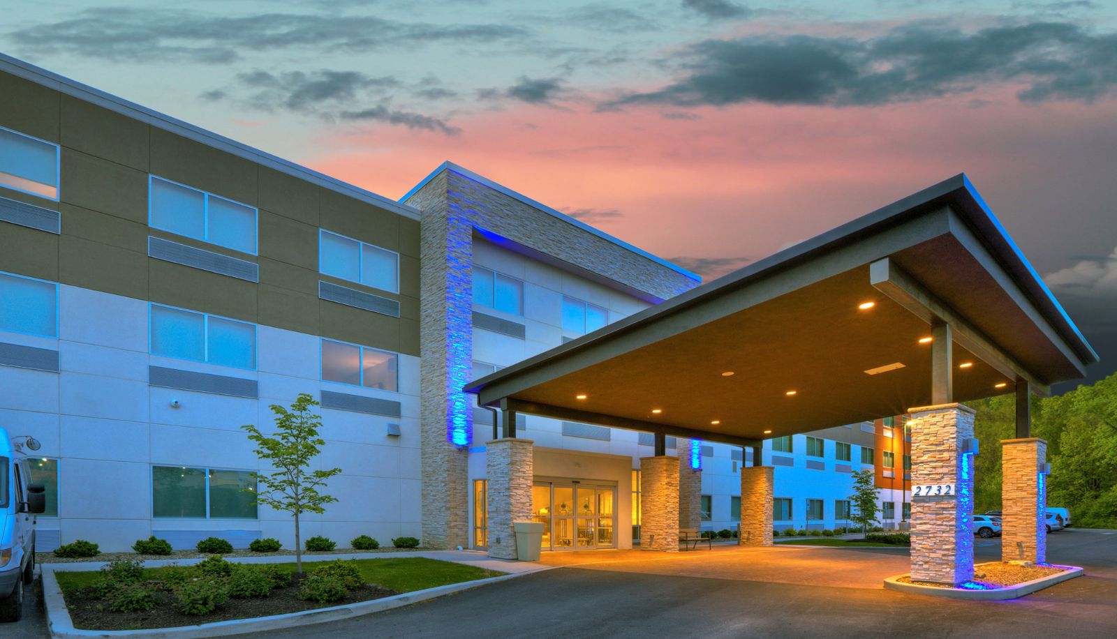Info - Holiday Inn Express & Suites NEW CASTLE by IHG
