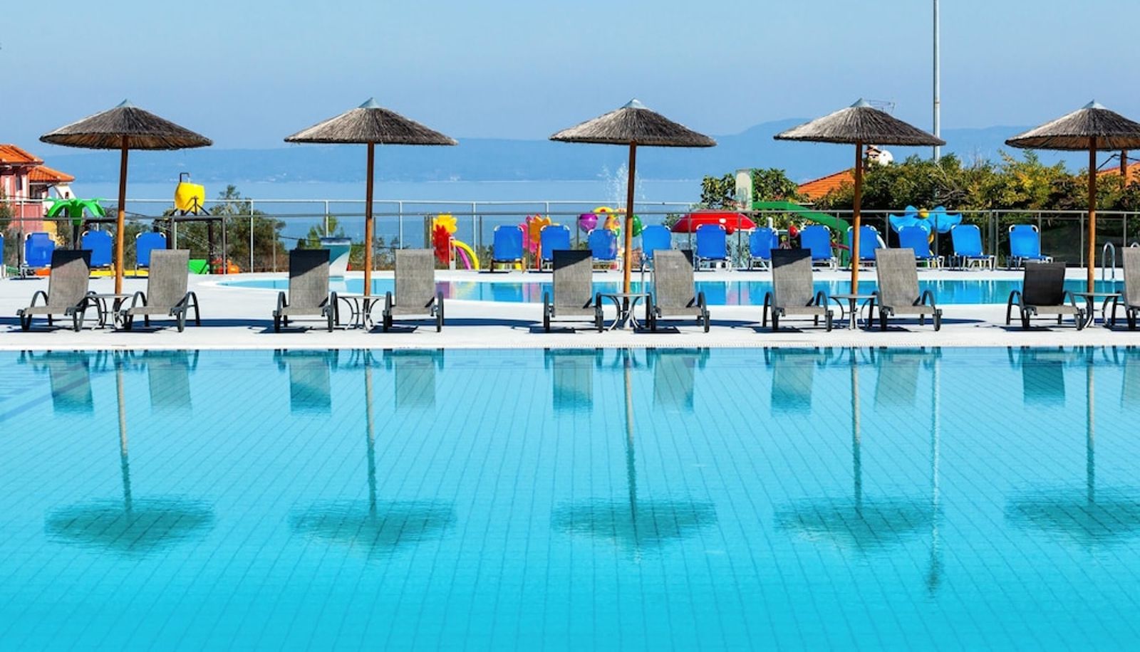 Piscina - Atrium Hotel