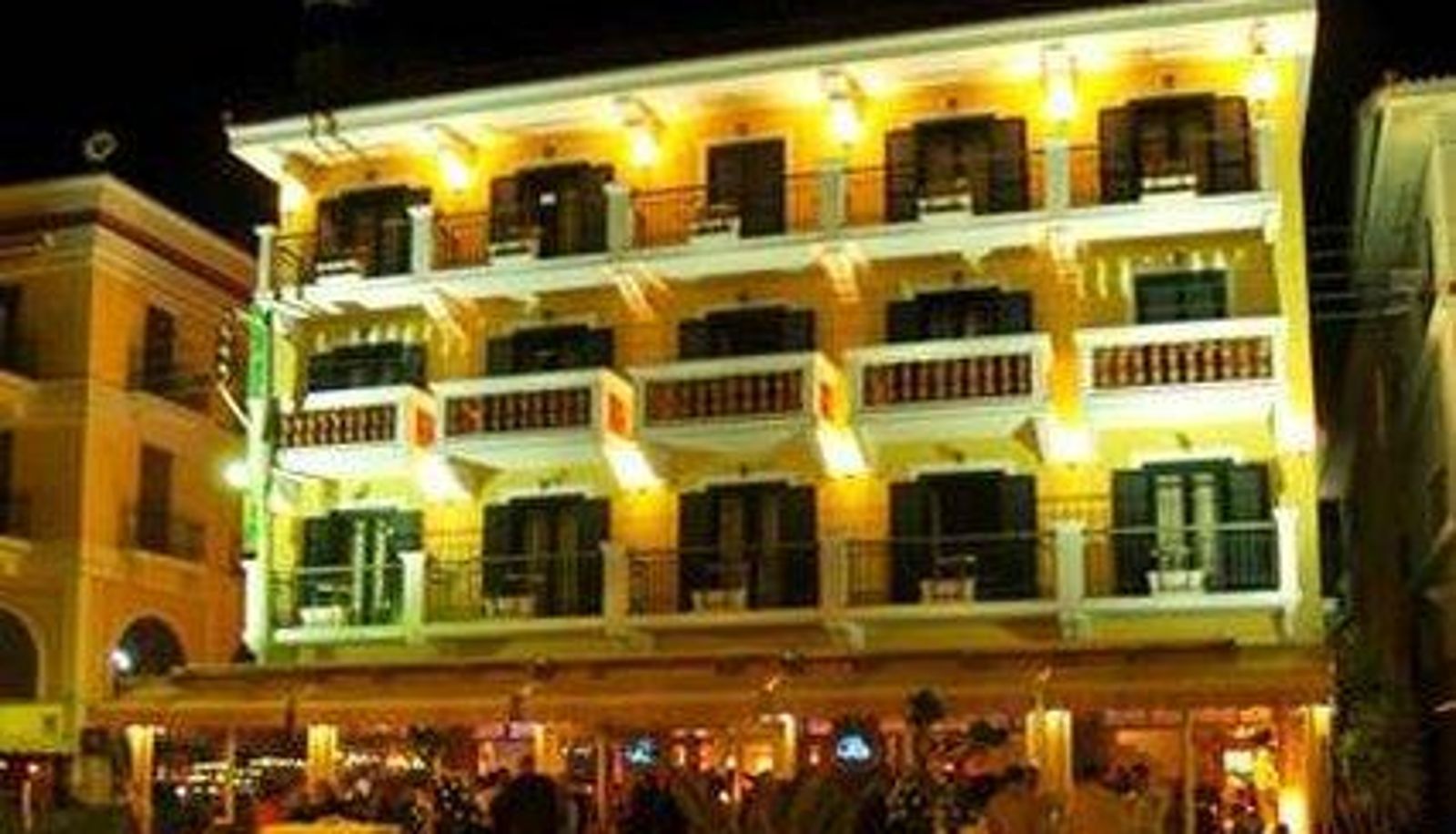 Außenansicht - AEOLIS HOTEL VATHY