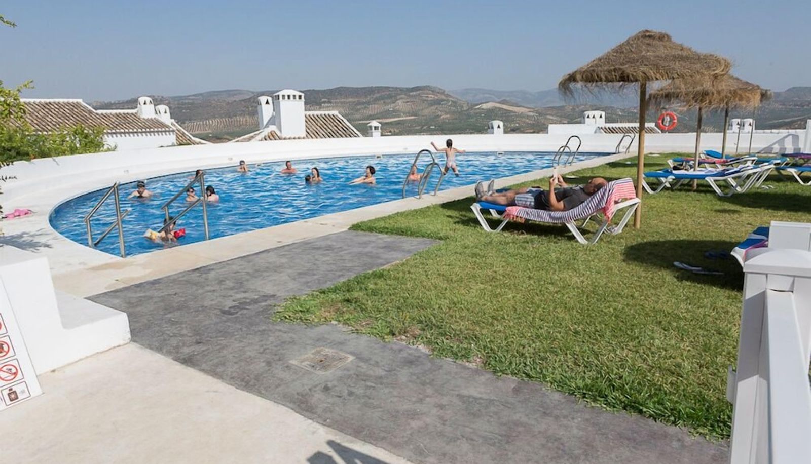 Piscine - Villa Turística de Priego de Córdoba