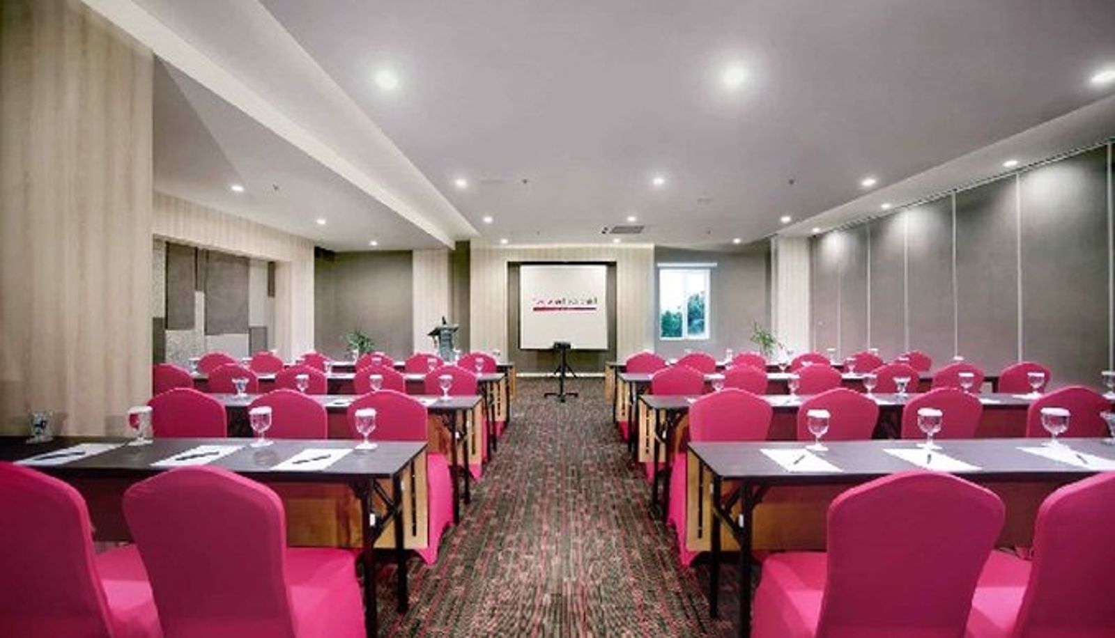 Sala konferencyjna - Fave Langko Mataram