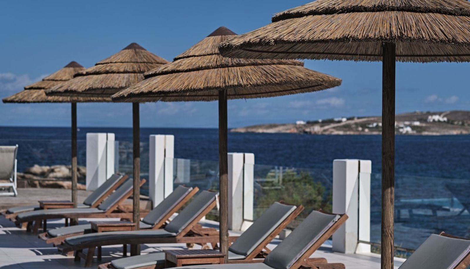 Piscina - Paros Bay Hotel