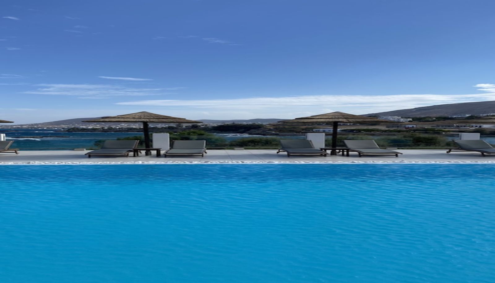 Piscina - Paros Bay Hotel
