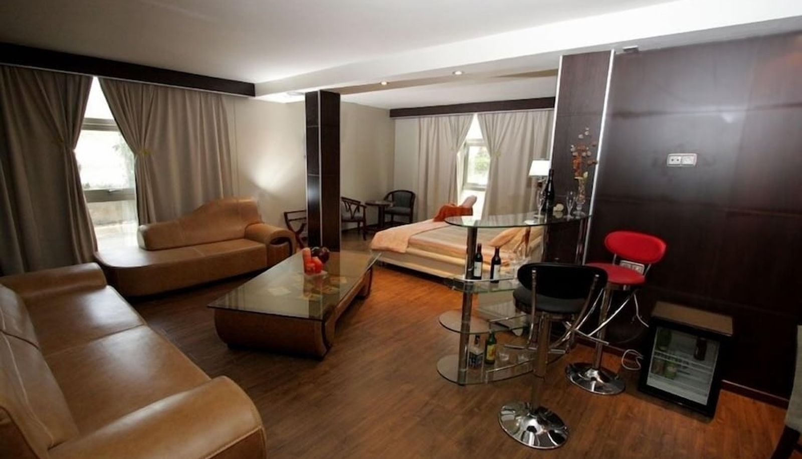 Info - Aguilas Hotel Resort