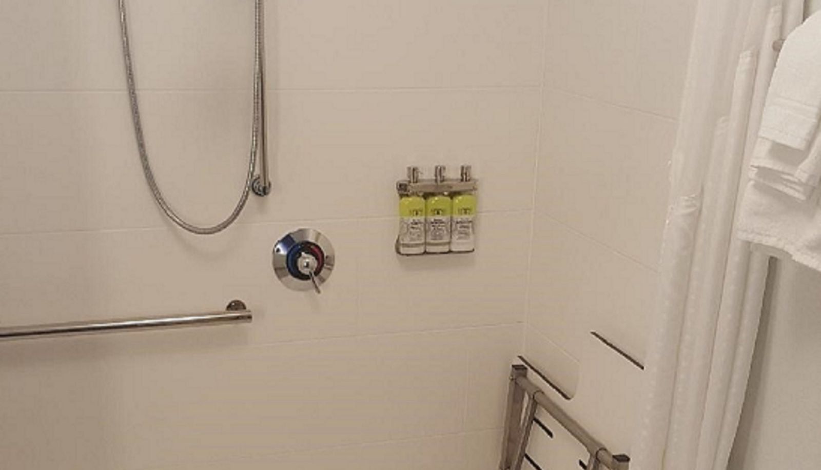 Zimmer - Holiday Inn Express & Suites LOUISVILLE DOWNTOWN by IHG