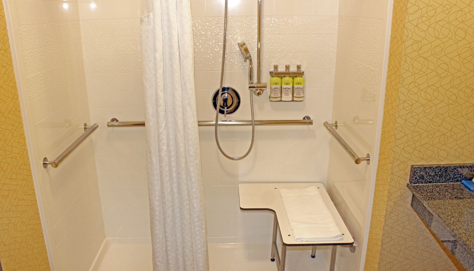 Zimmer - Holiday Inn Express & Suites BAKERSFIELD AIRPORT by IHG