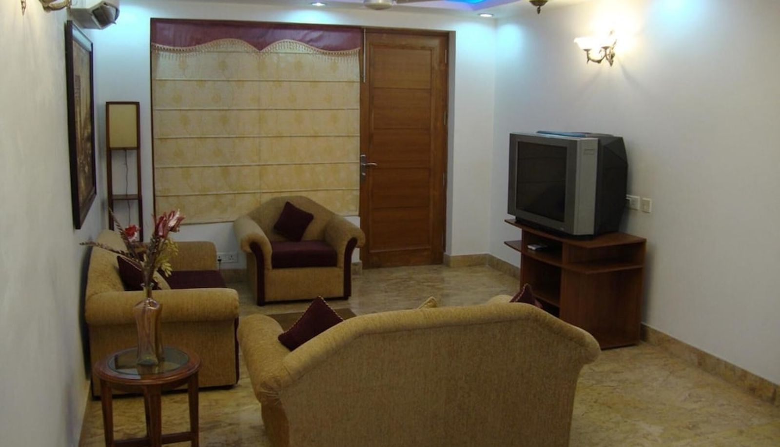 Info - Skylink Suites