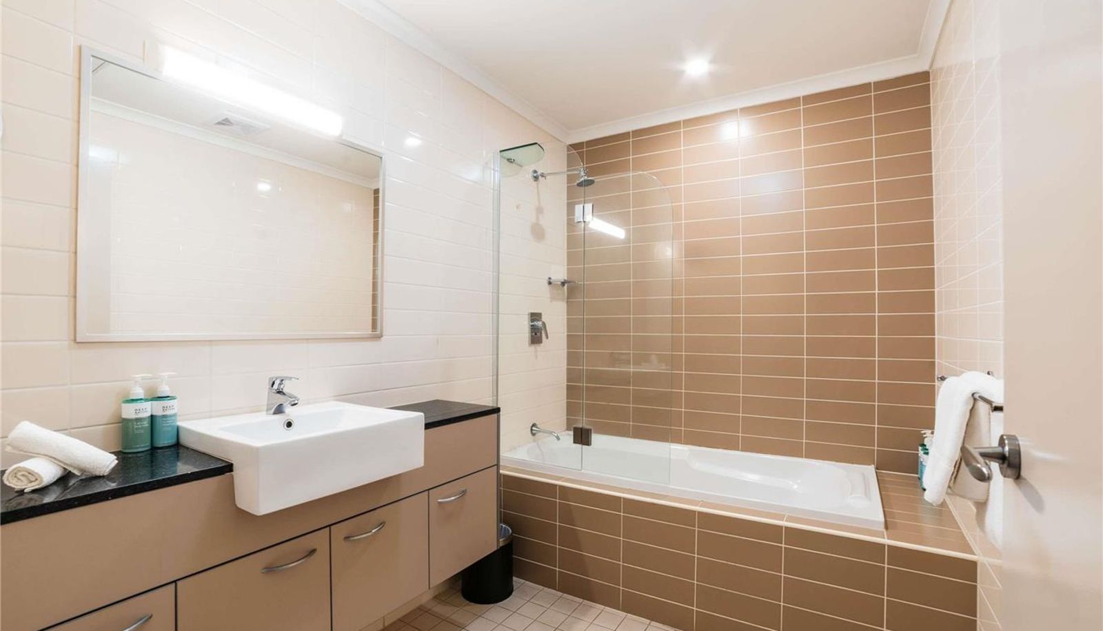 Zimmer - Novotel Darwin Airport