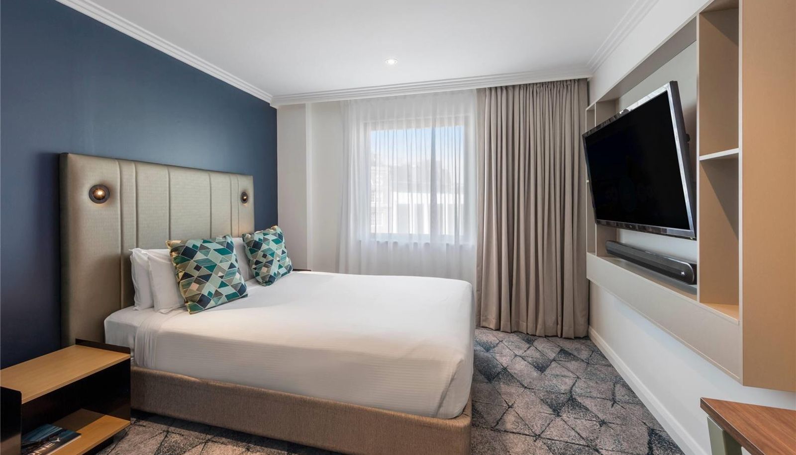 Room - Trademark Collection by Wyndham Club Wyndham Sydney
