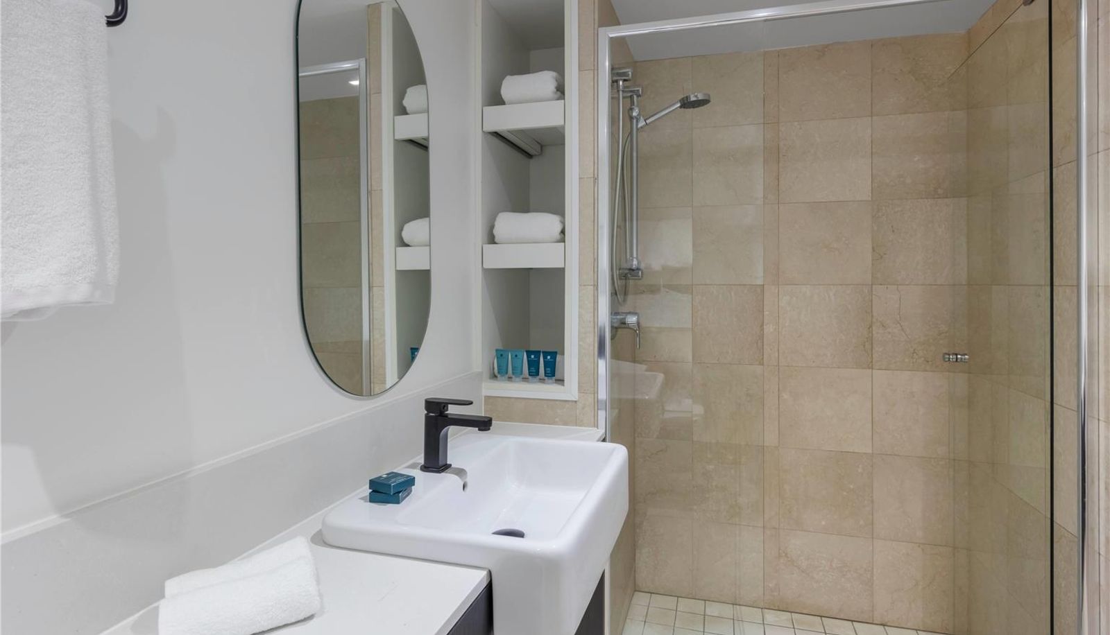 Room - Trademark Collection by Wyndham Club Wyndham Sydney