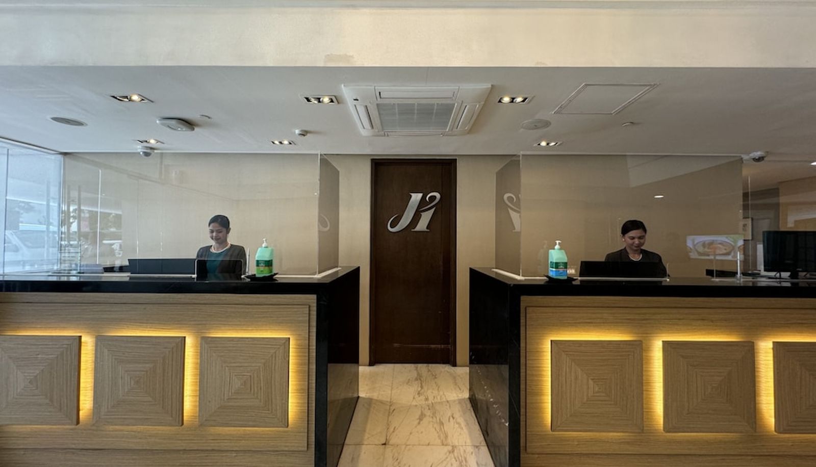 Reception - Jinjiang Inn - Makati