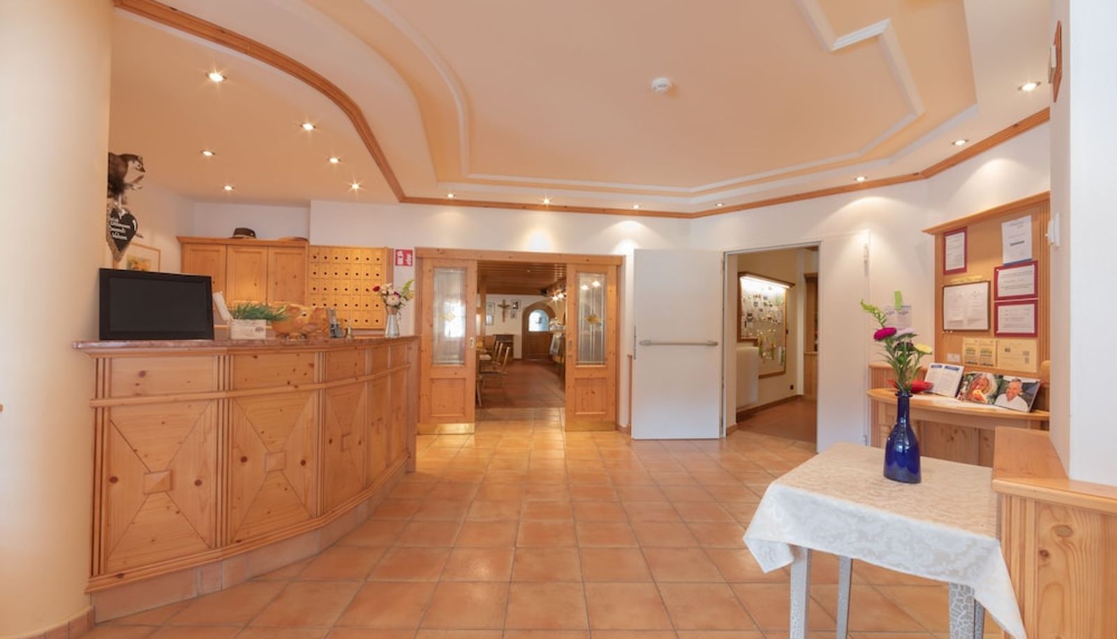 Rezeption - Zum Zirm Hotel