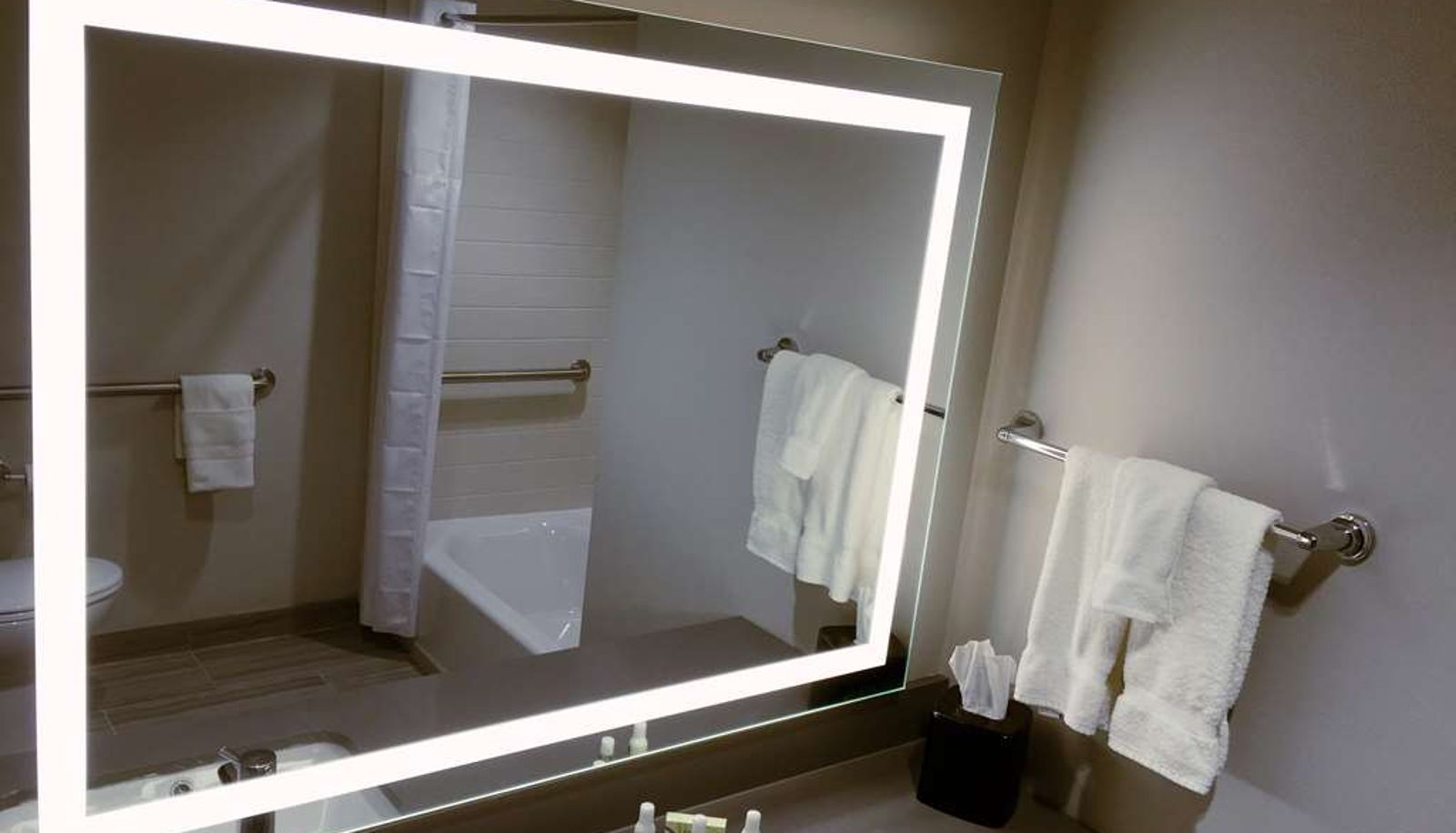 Zimmer - Best Western Plus Prien Lake Hotel & Suites - Lake Charles