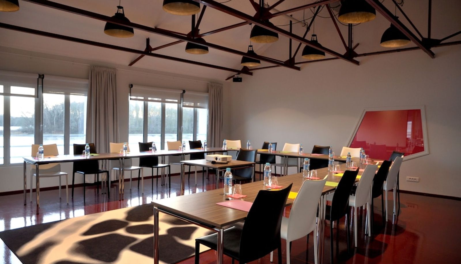 Sala de reuniones - Les 3 Lieux
