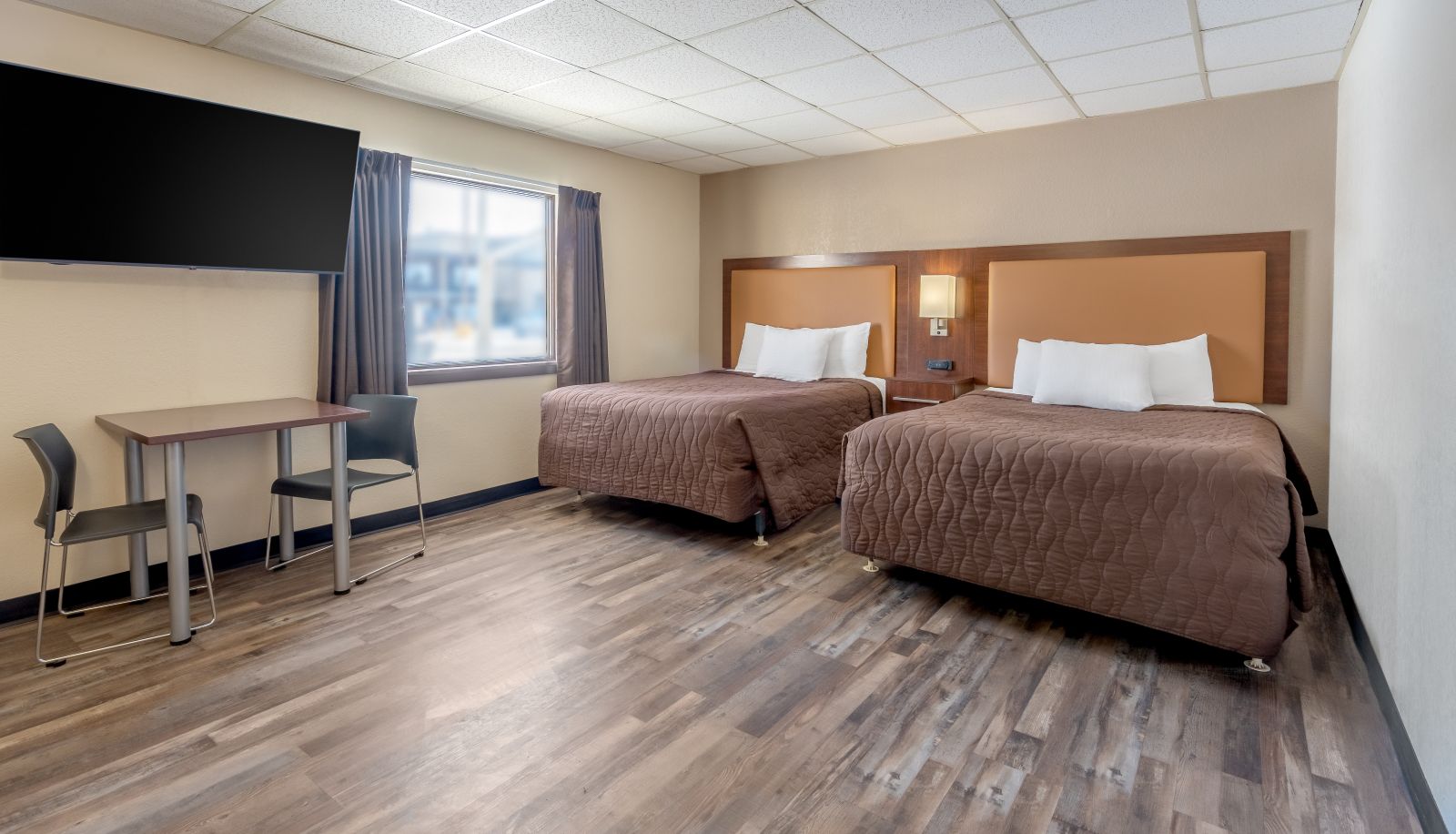 Room - THE EL RANCHO HOTEL
