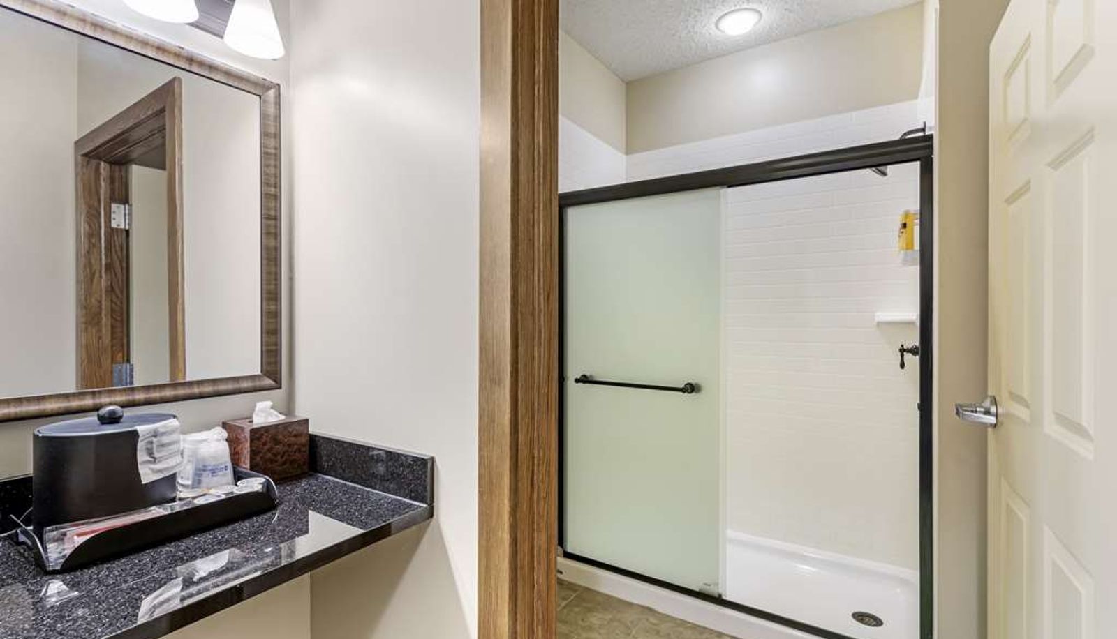 Zimmer - Best Western Plus Dutch Haus Inn and Suites