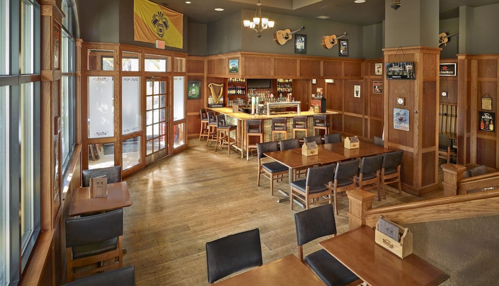 Bar - Residences at Sun Peaks