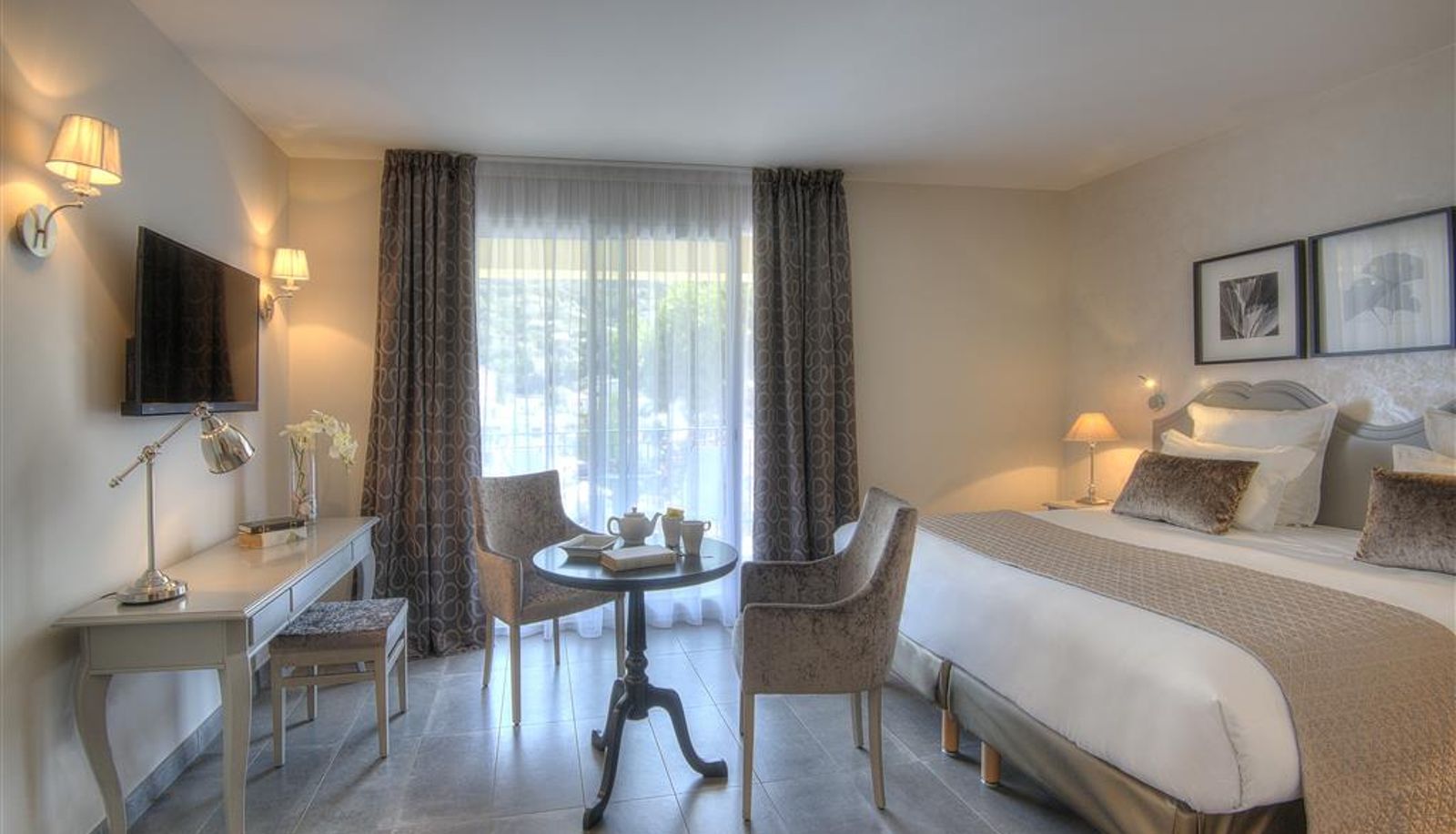 Kamer - La Bastide de l'Oliveraie