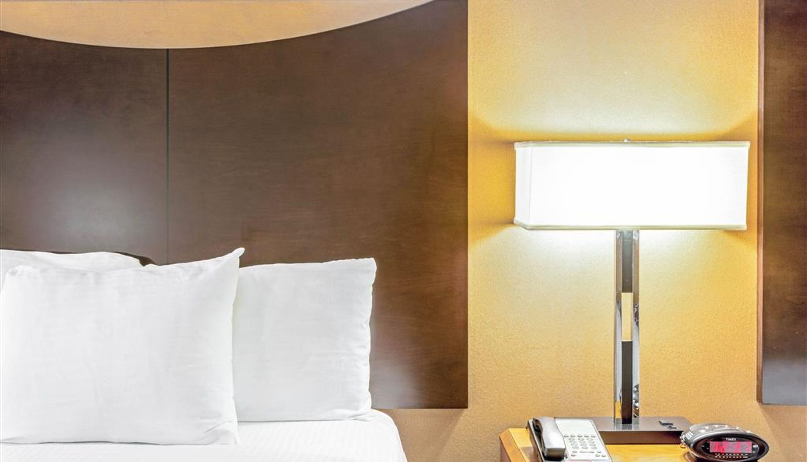 Zimmer - La Quinta Inn & Suites by Wyndham Manassas Battlefield